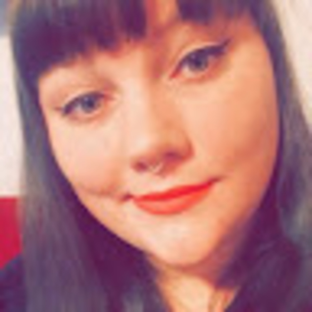 Meet your Posher, Angie